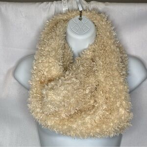 🐼 3/$25 Do Everything in Love Beige Fuzzy Infinity Scarf GUC